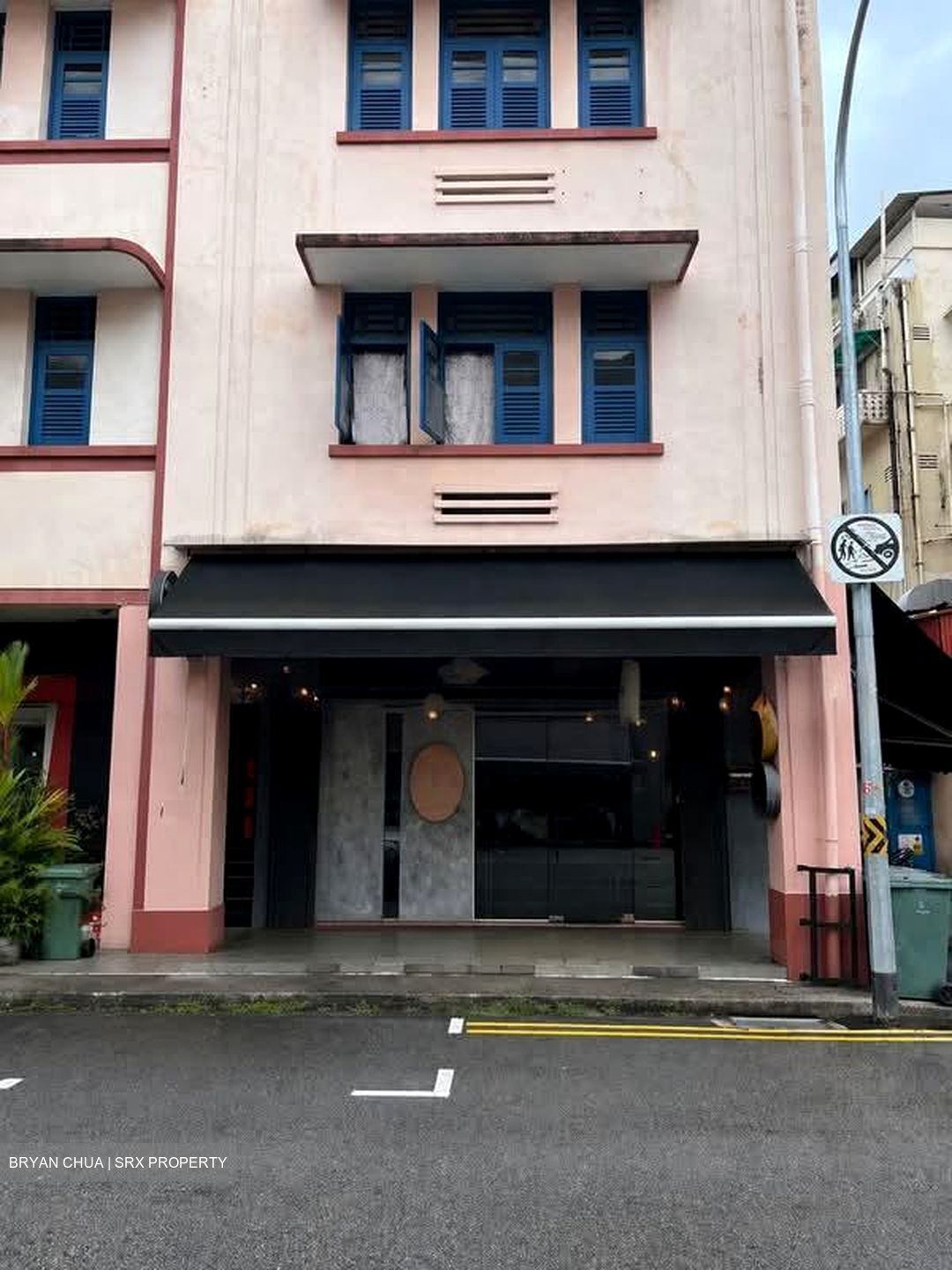 Hamilton Road (D8), Retail #551123921